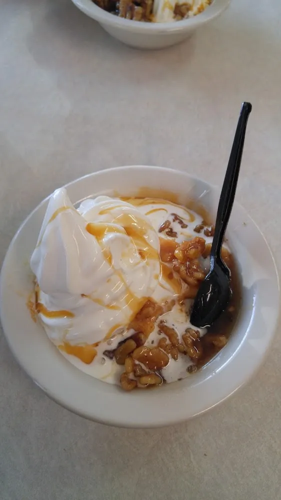 Hot Caramel Cake