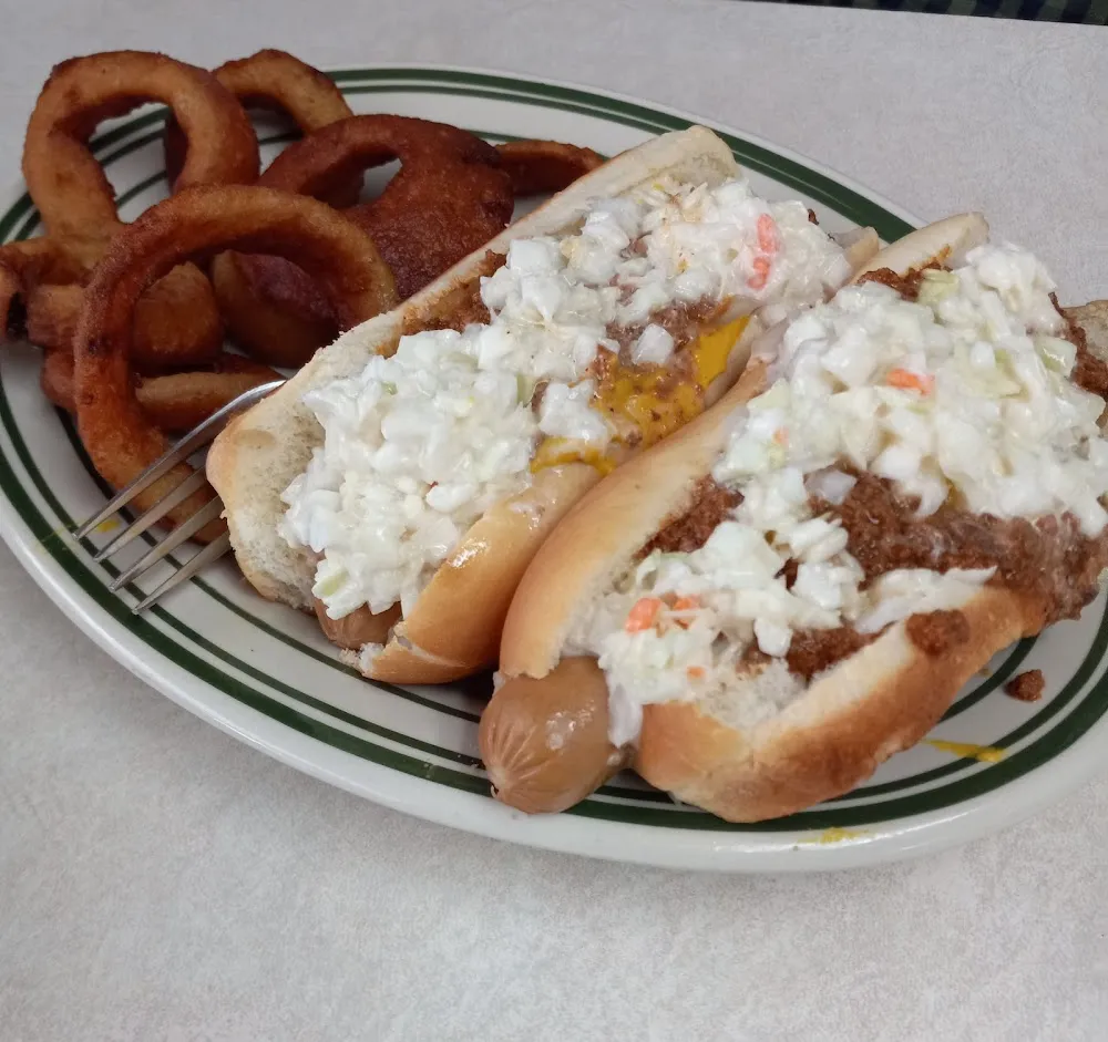 Slaw Dogs w Onion Rings